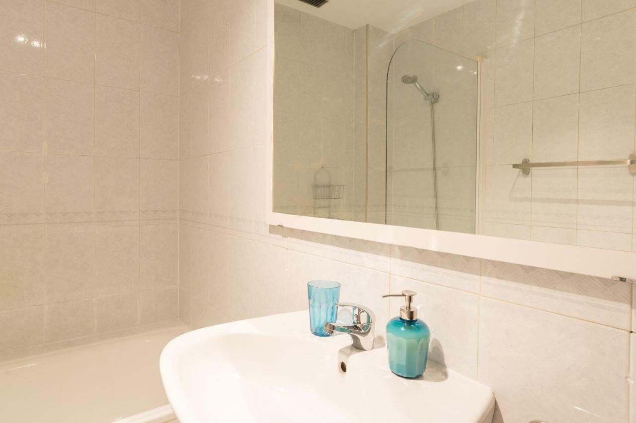 Ambb-Private Patio-Steps Away From Old Town Apartment Малага Екстериор снимка
