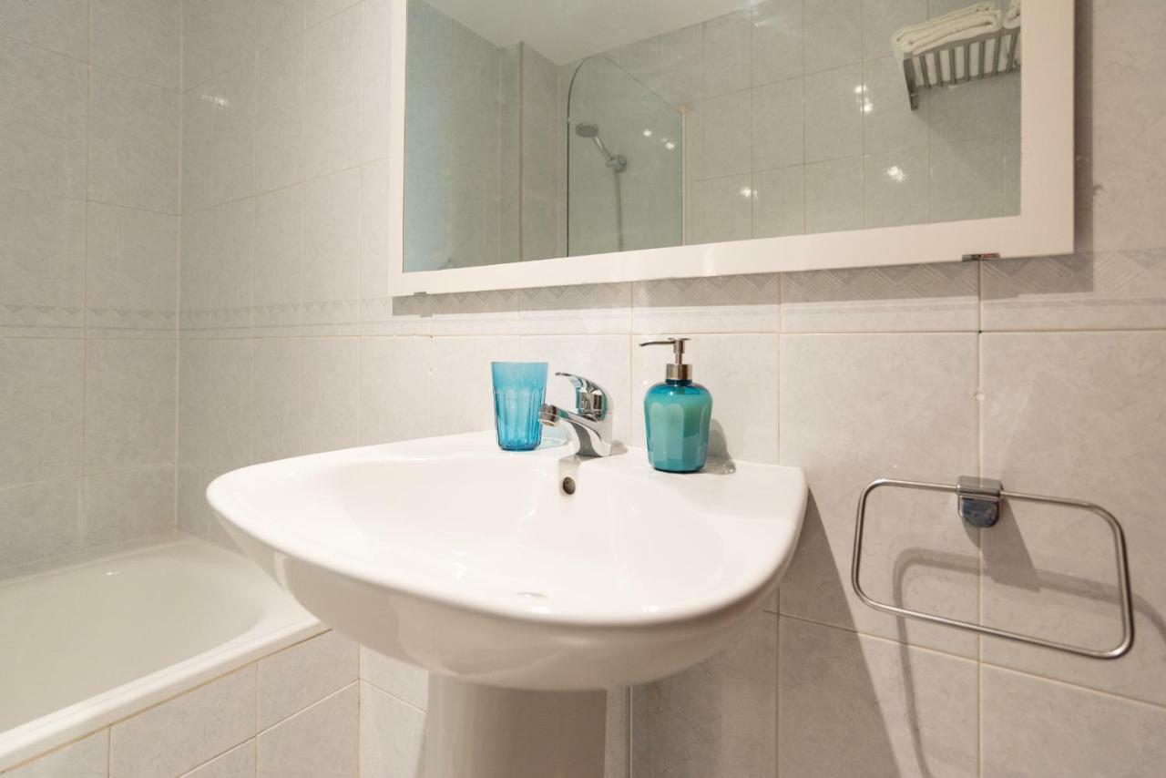 Ambb-Private Patio-Steps Away From Old Town Apartment Малага Екстериор снимка